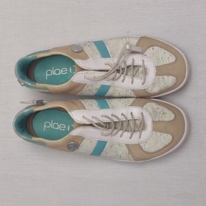 Plae shoe